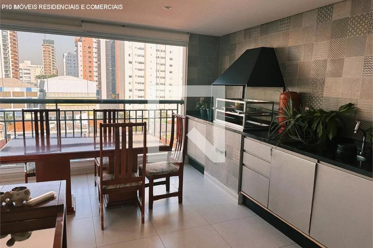 Apartamento à venda com 3 quartos, 246m² - Foto 1