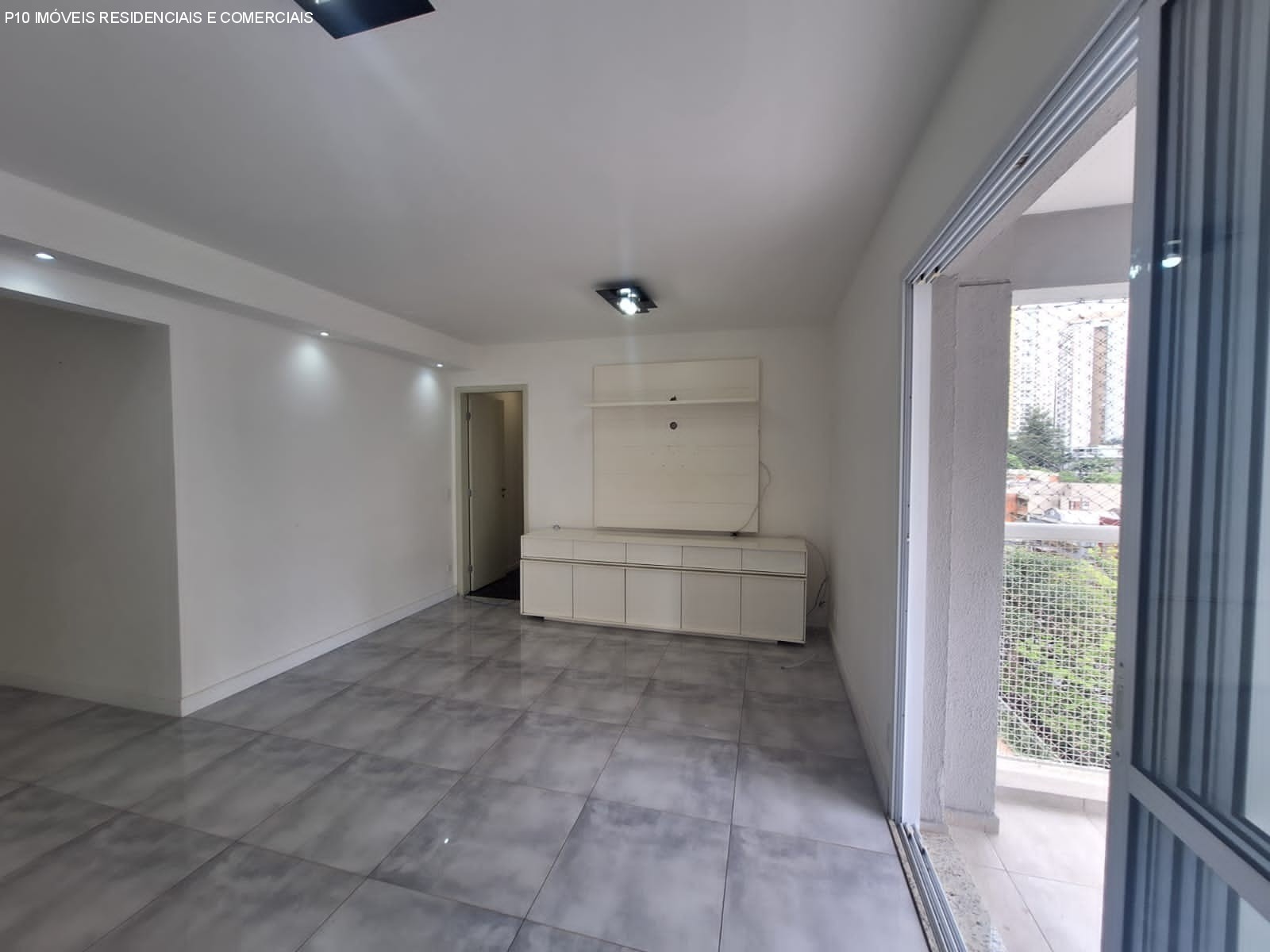 Apartamento à venda com 3 quartos, 106m² - Foto 8