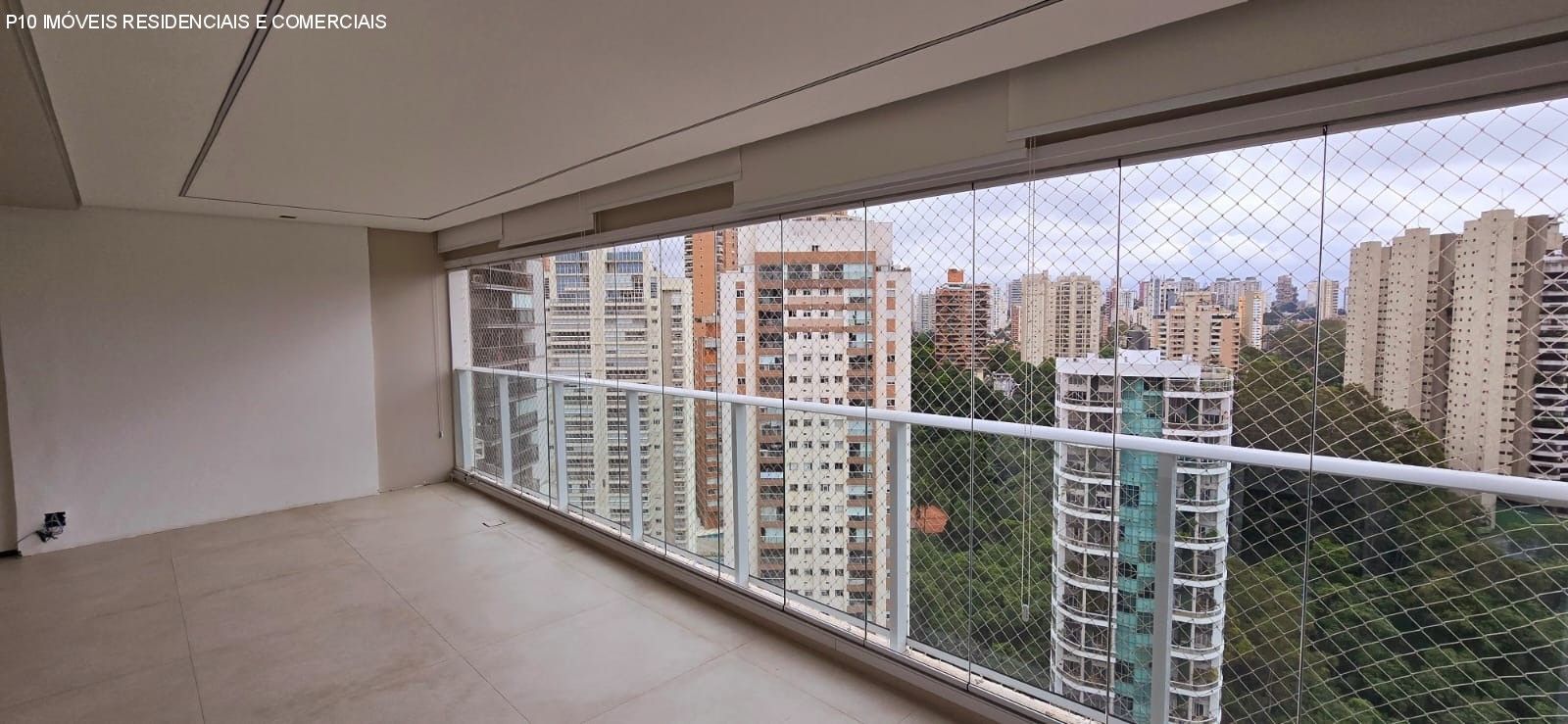 Apartamento à venda com 3 quartos, 214m² - Foto 2