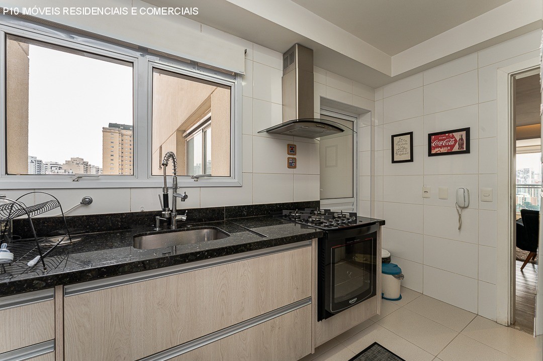 Apartamento à venda com 3 quartos, 135m² - Foto 16