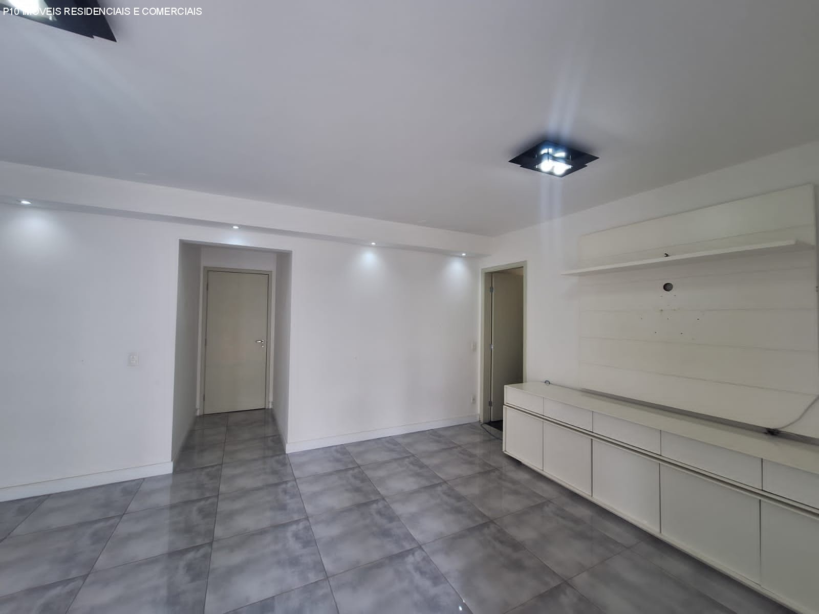 Apartamento à venda com 3 quartos, 106m² - Foto 10