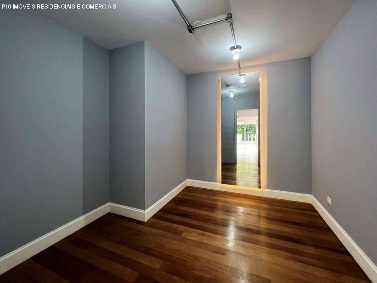 Sobrado à venda com 4 quartos, 1249m² - Foto 26