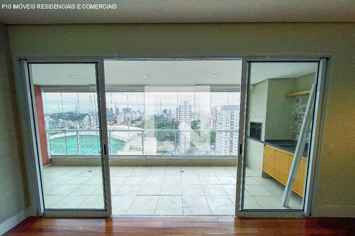 Apartamento à venda com 4 quartos, 140m² - Foto 5