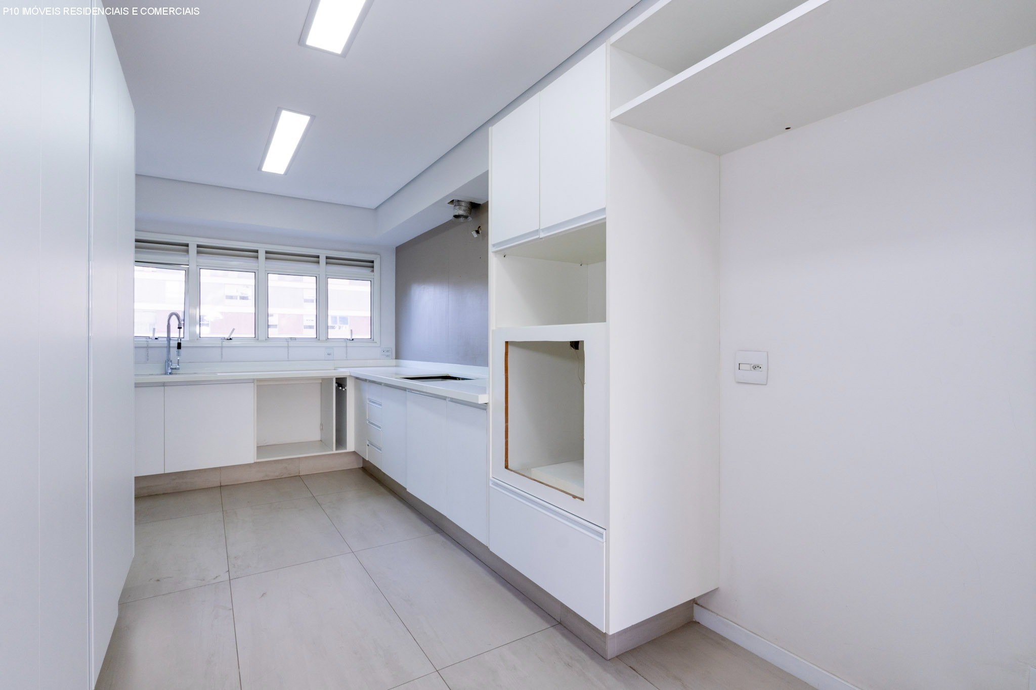 Apartamento à venda com 3 quartos, 235m² - Foto 21