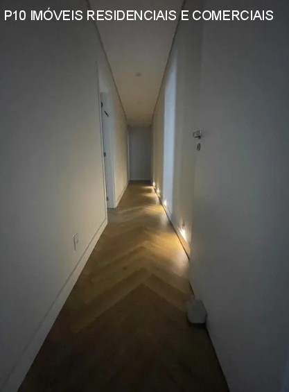 Apartamento à venda com 3 quartos, 250m² - Foto 10