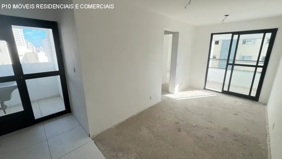 Apartamento à venda com 2 quartos, 45m² - Foto 1