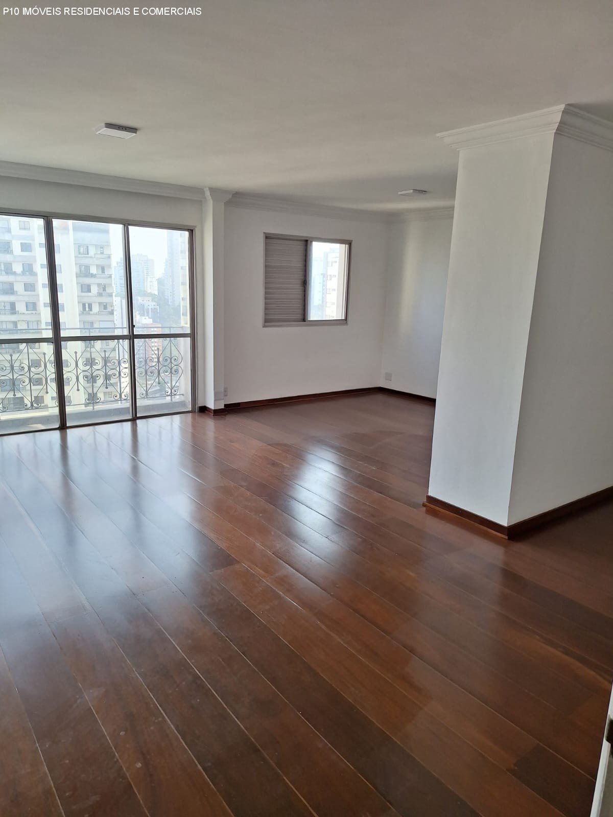 Apartamento à venda com 3 quartos, 102m² - Foto 1