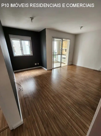 Apartamento à venda com 2 quartos, 64m² - Foto 3