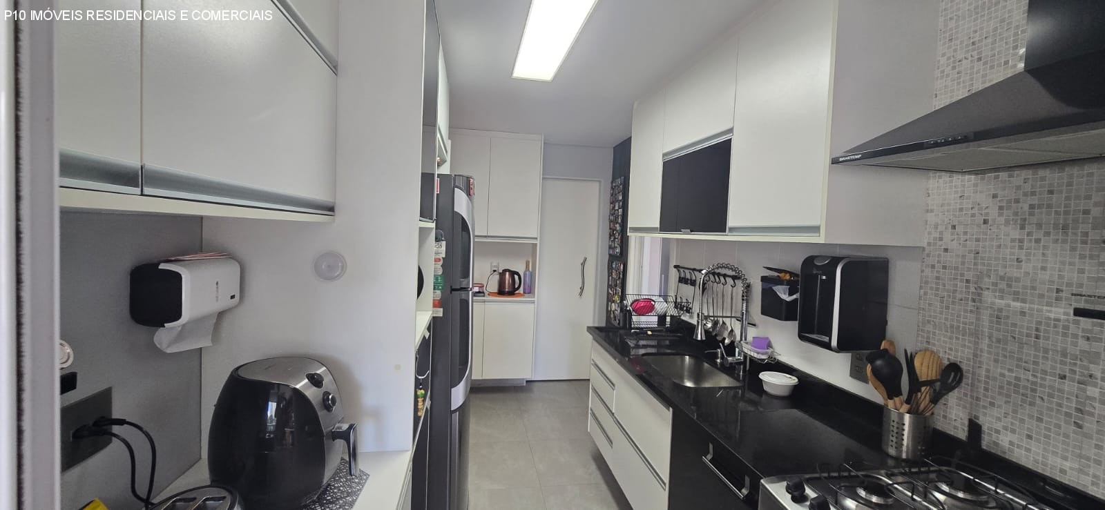 Apartamento à venda com 3 quartos, 106m² - Foto 7