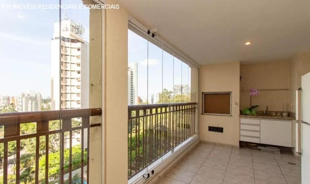 Apartamento à venda com 3 quartos, 135m² - Foto 2