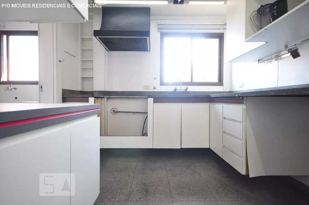 Apartamento à venda com 4 quartos, 236m² - Foto 12