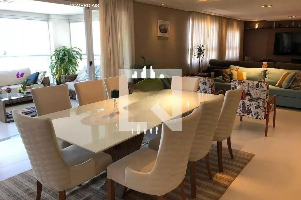 Apartamento à venda com 3 quartos, 237m² - Foto 1