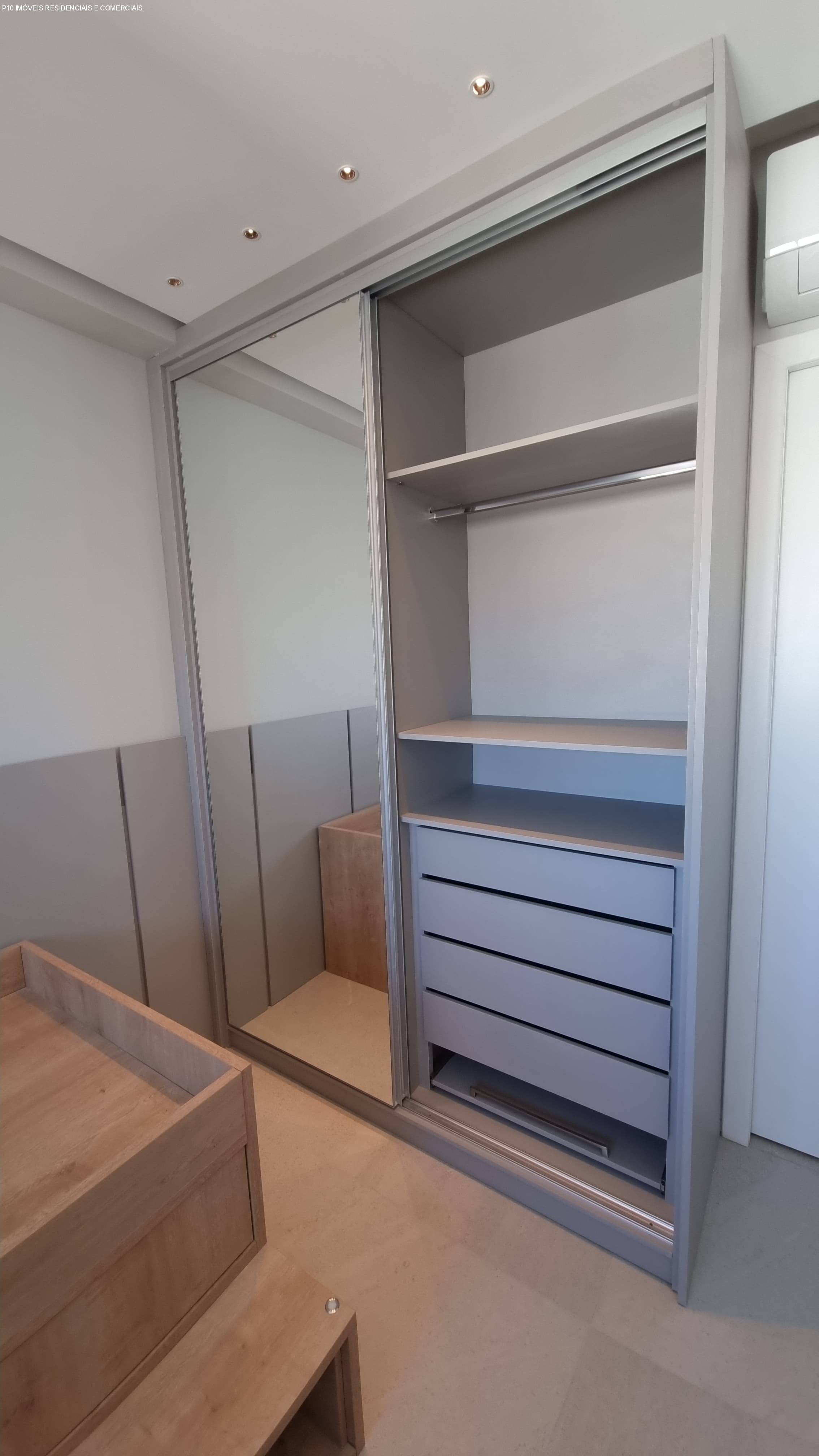 Apartamento à venda com 3 quartos, 162m² - Foto 7