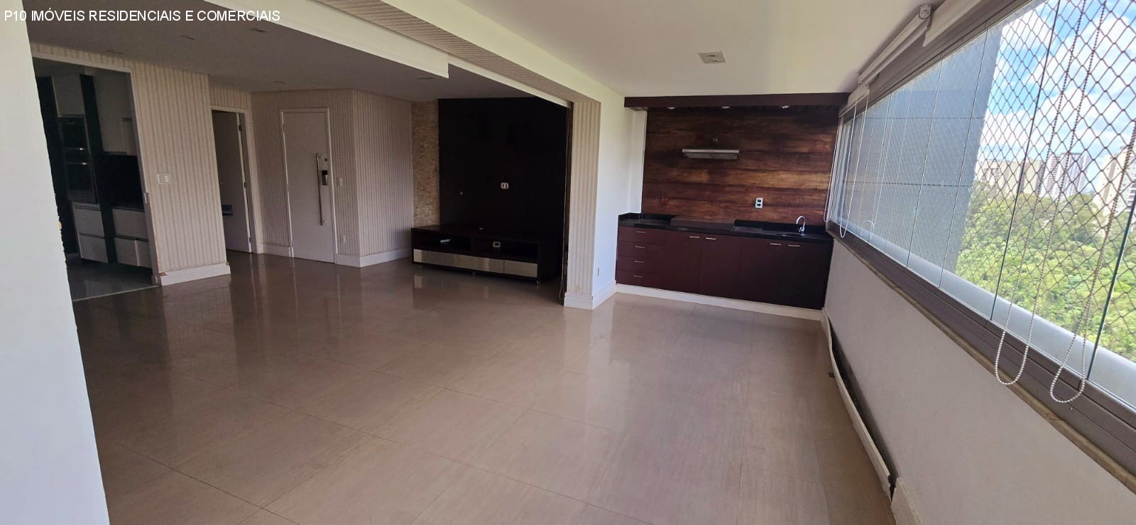 Apartamento à venda com 4 quartos, 172m² - Foto 2