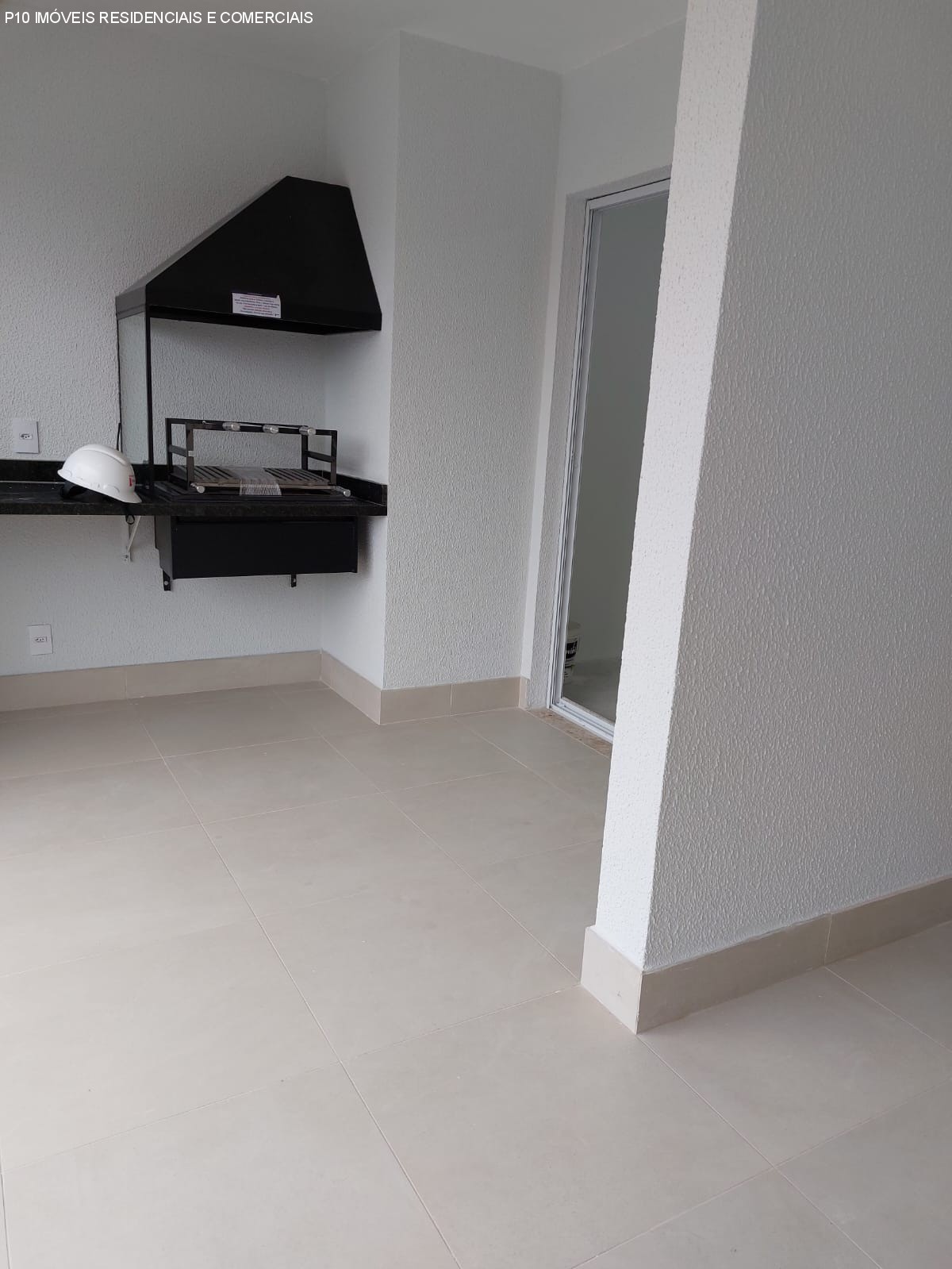 Apartamento à venda com 3 quartos, 84m² - Foto 2