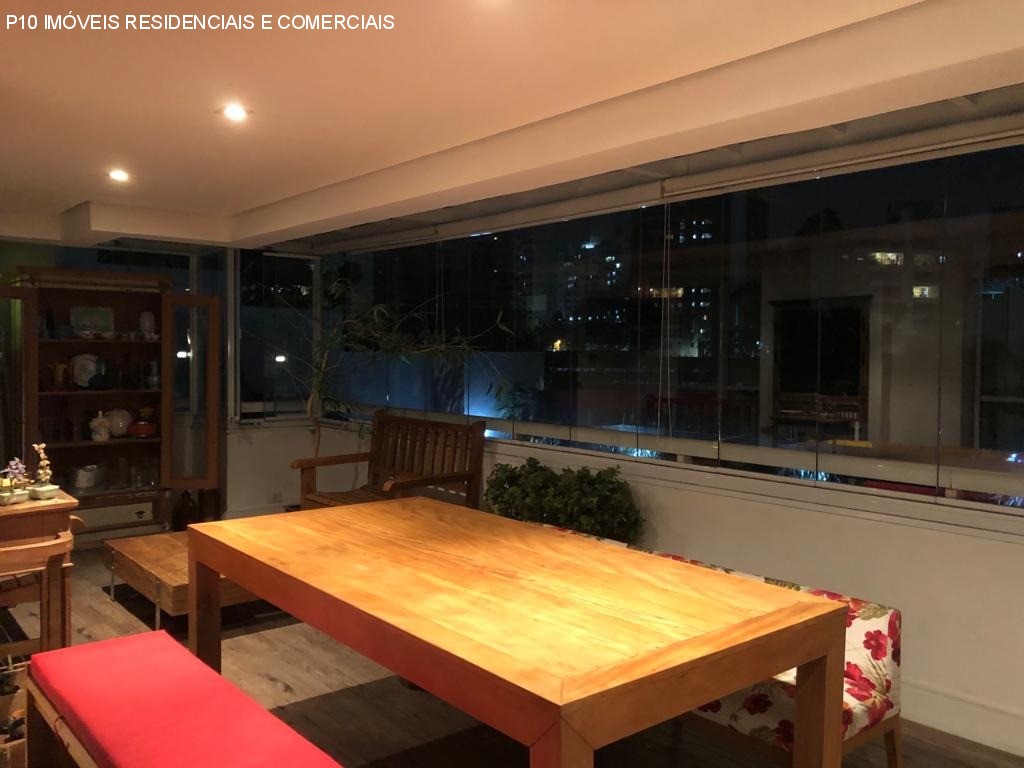 Apartamento à venda com 3 quartos, 138m² - Foto 3