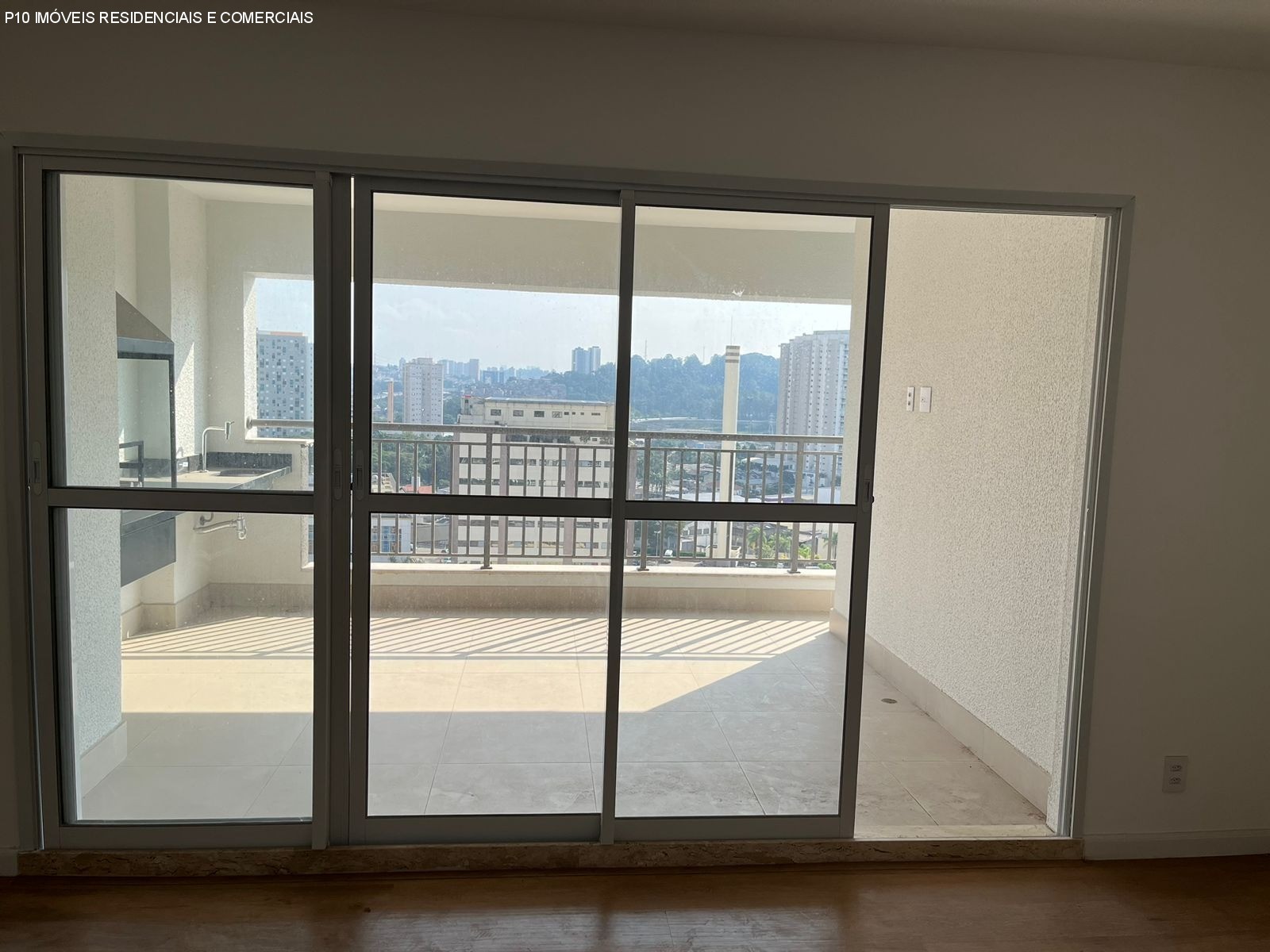 Apartamento à venda com 3 quartos, 108m² - Foto 4