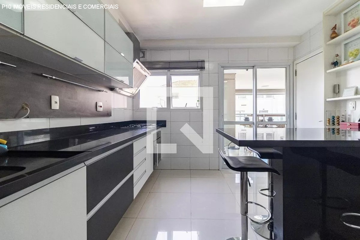 Apartamento à venda com 3 quartos, 213m² - Foto 17