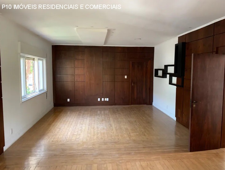 Casa à venda com 3 quartos, 672m² - Foto 4