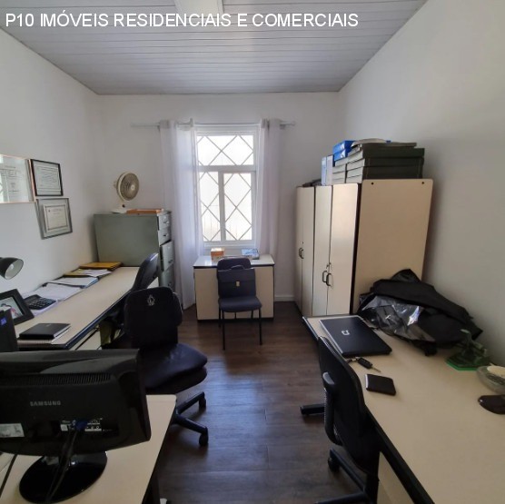 Casa à venda com 3 quartos, 240m² - Foto 13