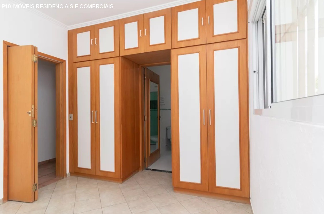 Casa à venda com 2 quartos, 300m² - Foto 14