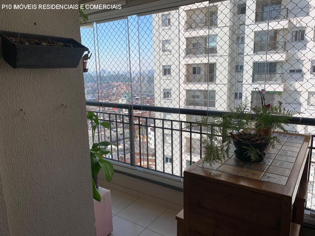 Apartamento à venda com 3 quartos, 70m² - Foto 2