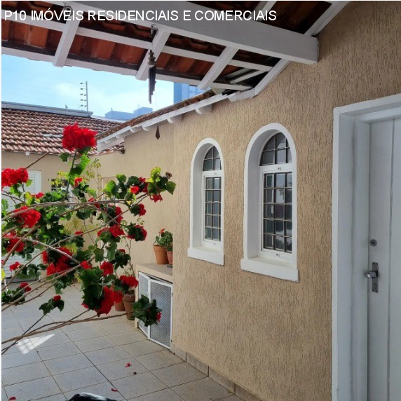 Casa à venda com 3 quartos, 240m² - Foto 3