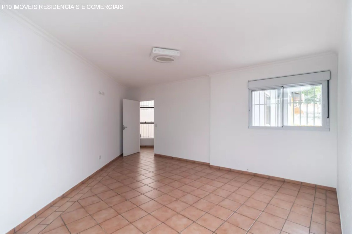 Casa à venda com 2 quartos, 300m² - Foto 17