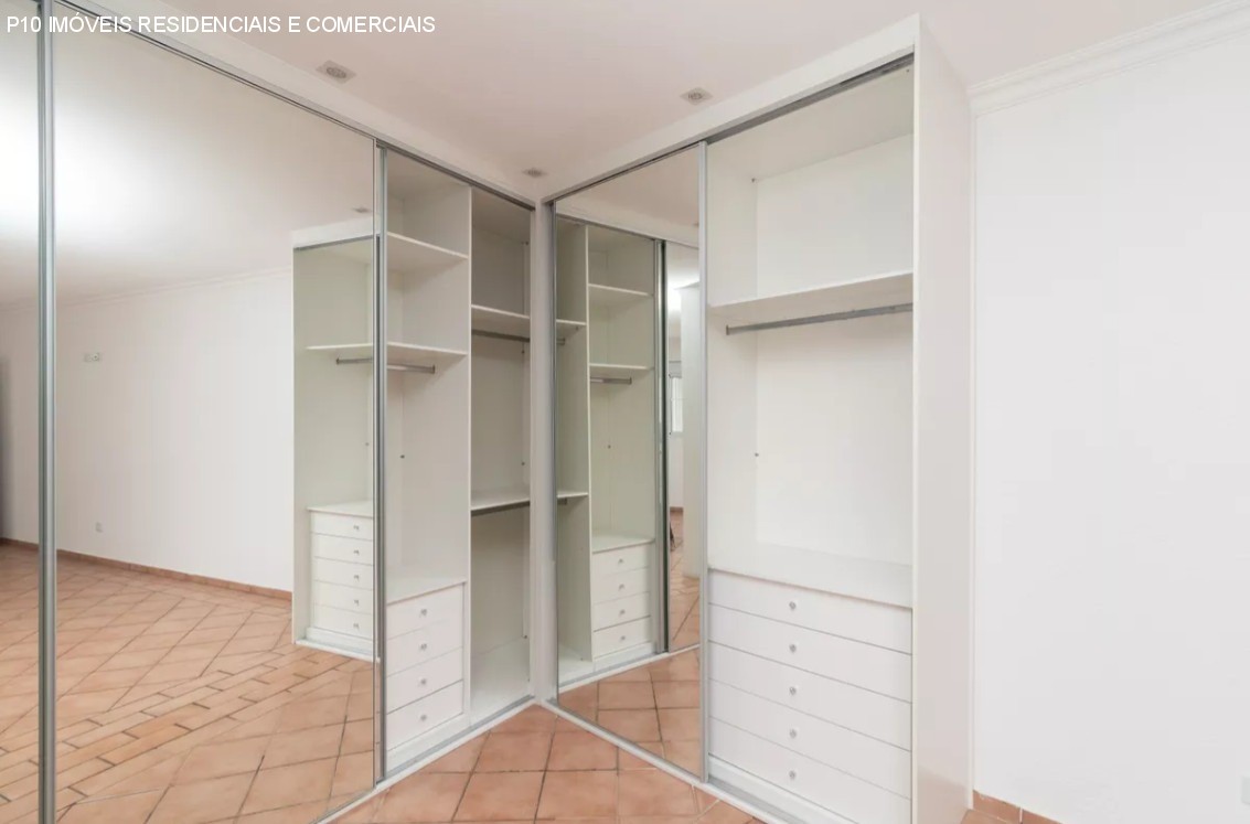 Casa à venda com 2 quartos, 300m² - Foto 18