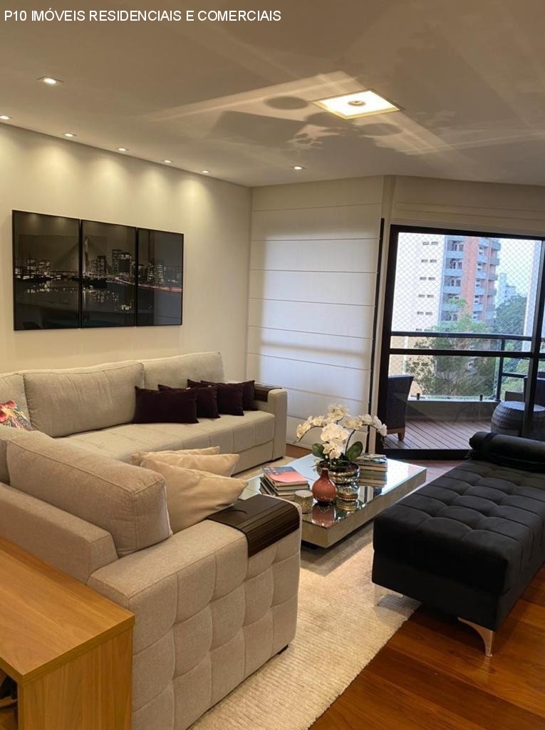 Apartamento à venda com 4 quartos, 228m² - Foto 2