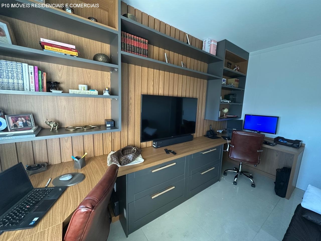 Apartamento à venda com 4 quartos, 195m² - Foto 9