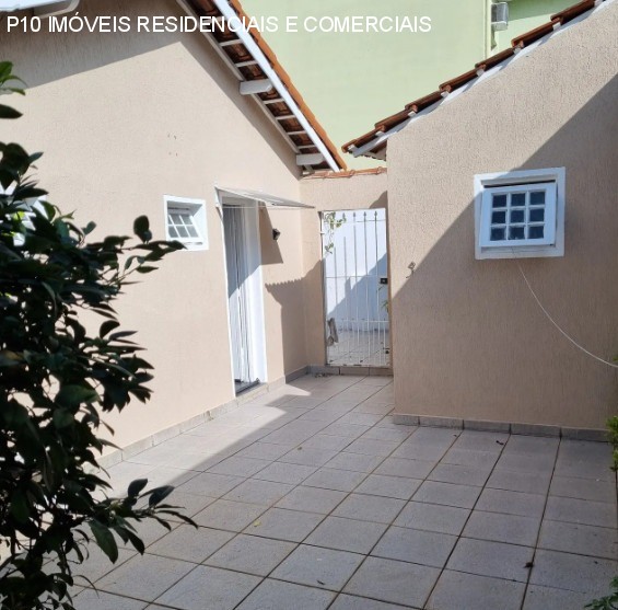 Casa à venda com 3 quartos, 240m² - Foto 5