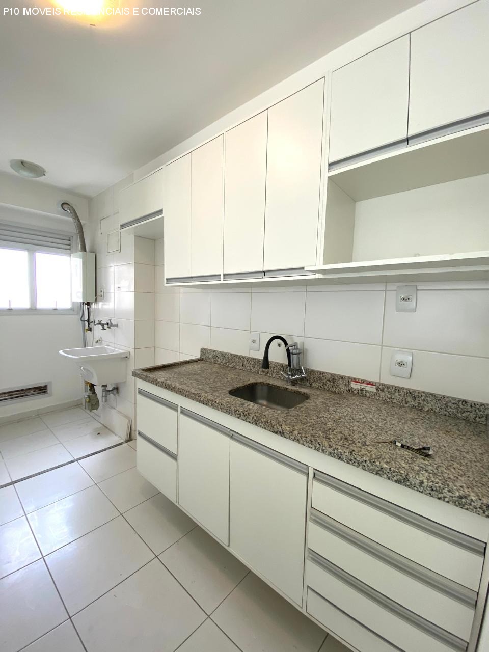 Apartamento à venda com 3 quartos, 70m² - Foto 11