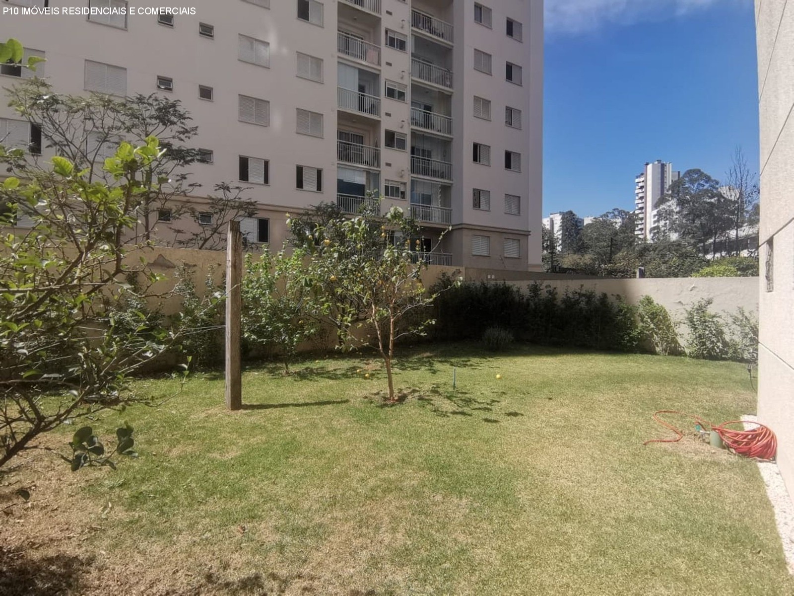 Apartamento à venda com 2 quartos, 222m² - Foto 2