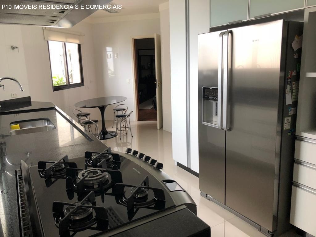 Apartamento à venda com 4 quartos, 228m² - Foto 12