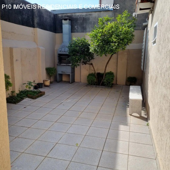 Casa à venda com 3 quartos, 240m² - Foto 7