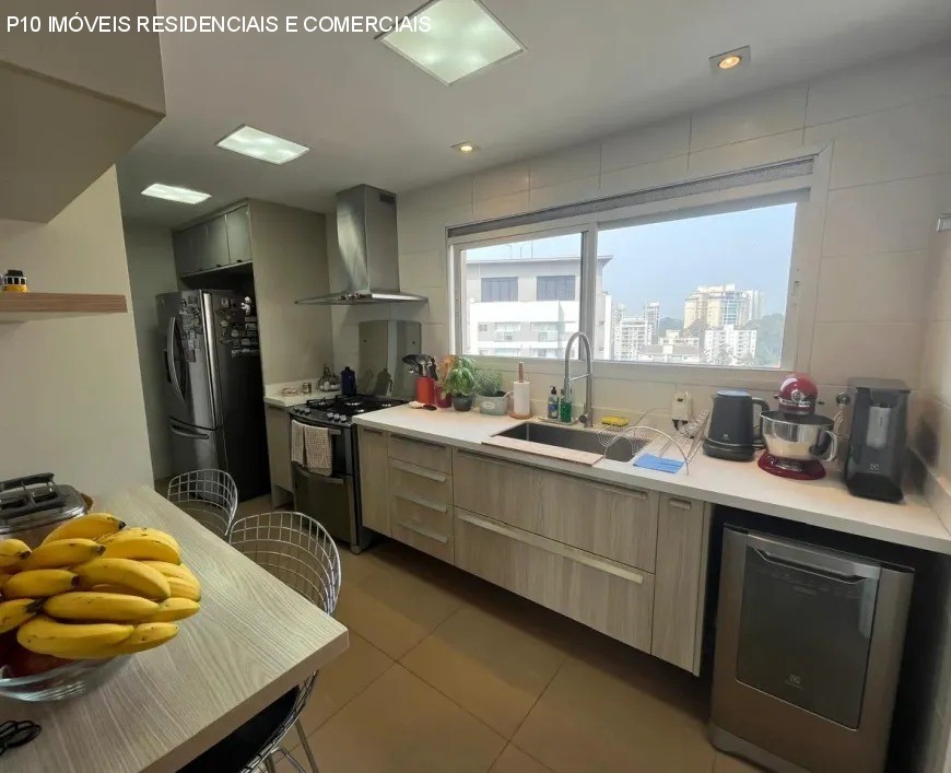 Apartamento à venda com 4 quartos, 200m² - Foto 17