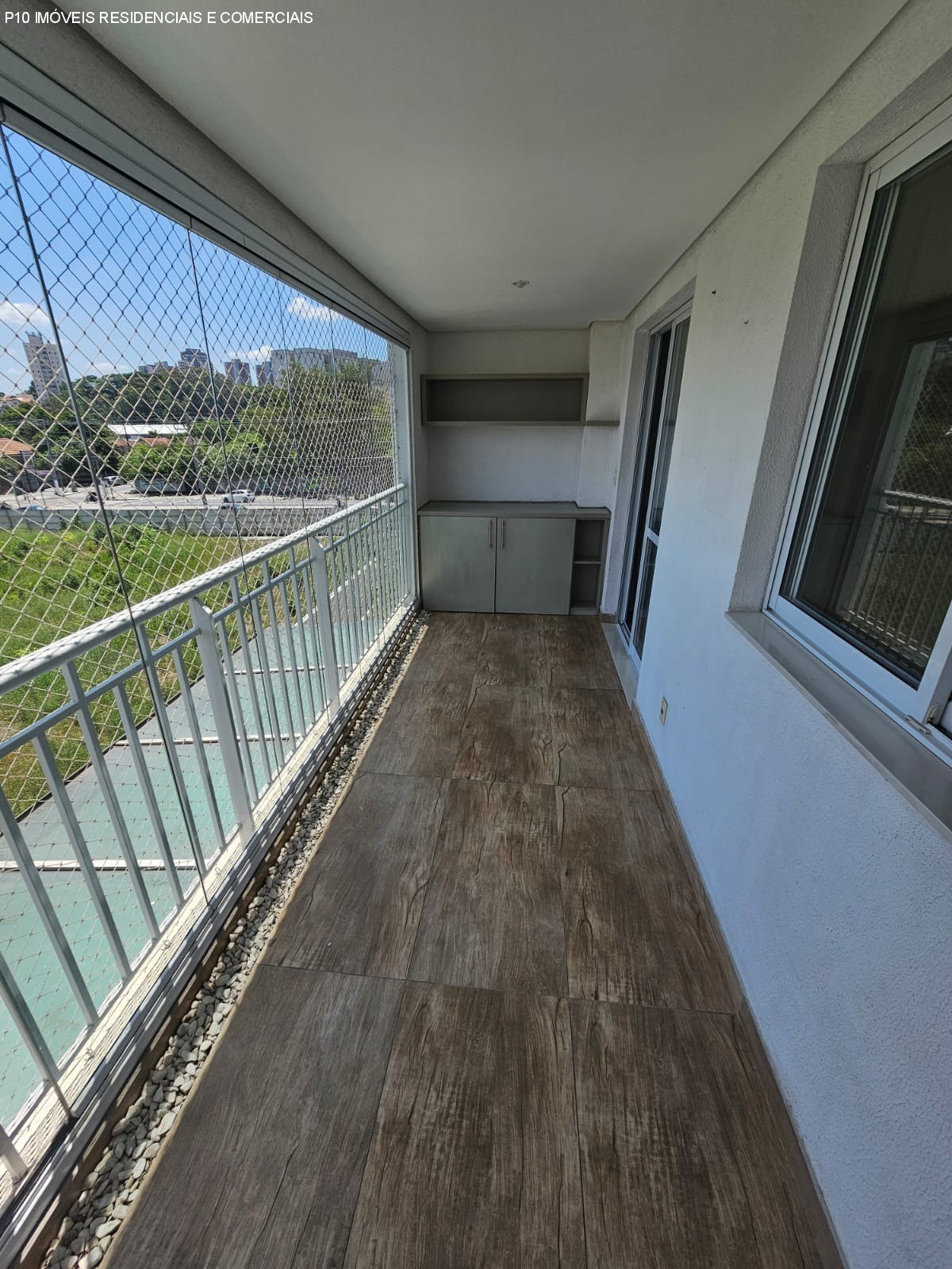 Apartamento à venda com 3 quartos, 87m² - Foto 2