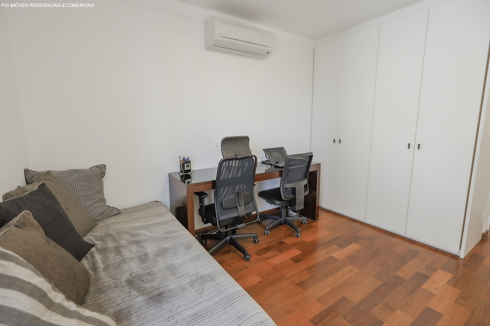 Apartamento à venda com 3 quartos, 227m² - Foto 10