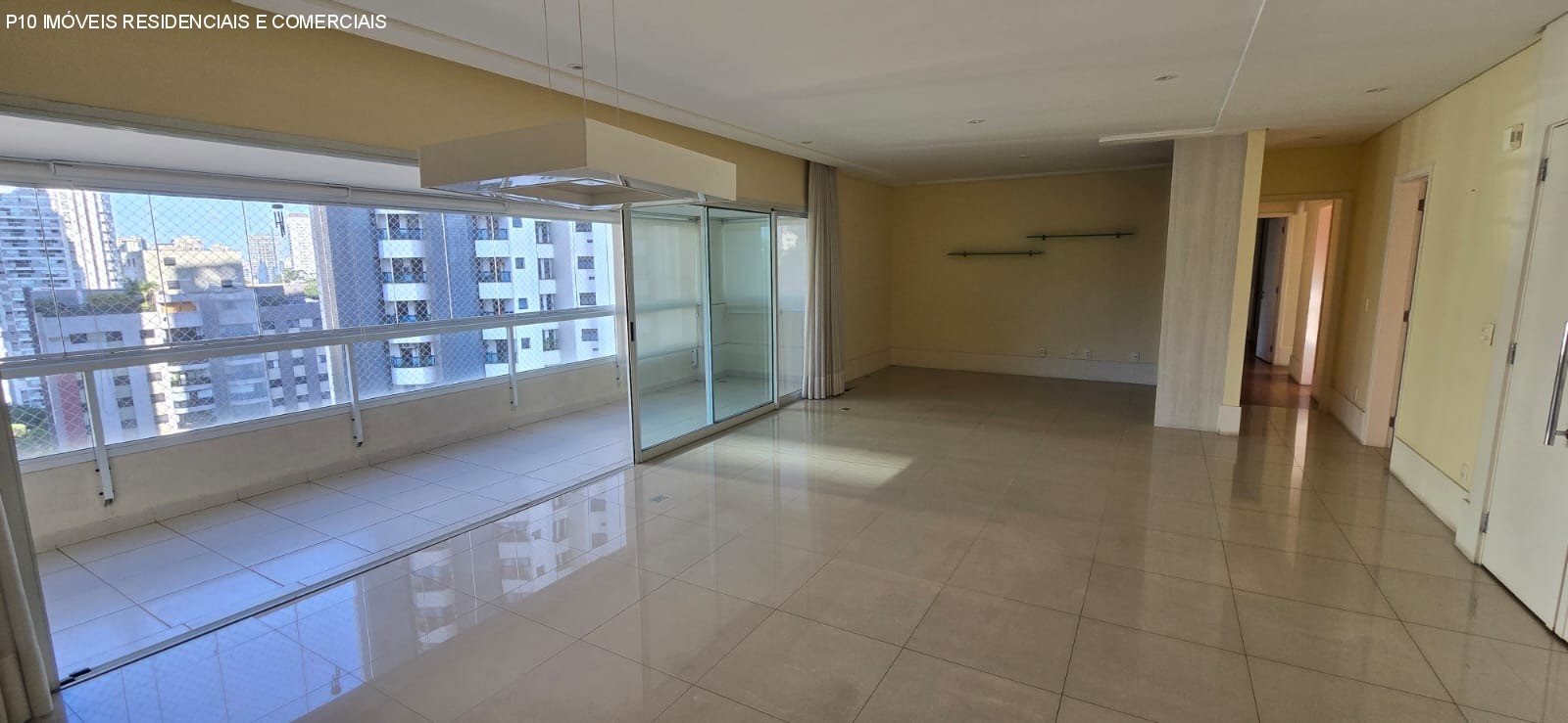 Apartamento à venda com 4 quartos, 211m² - Foto 7