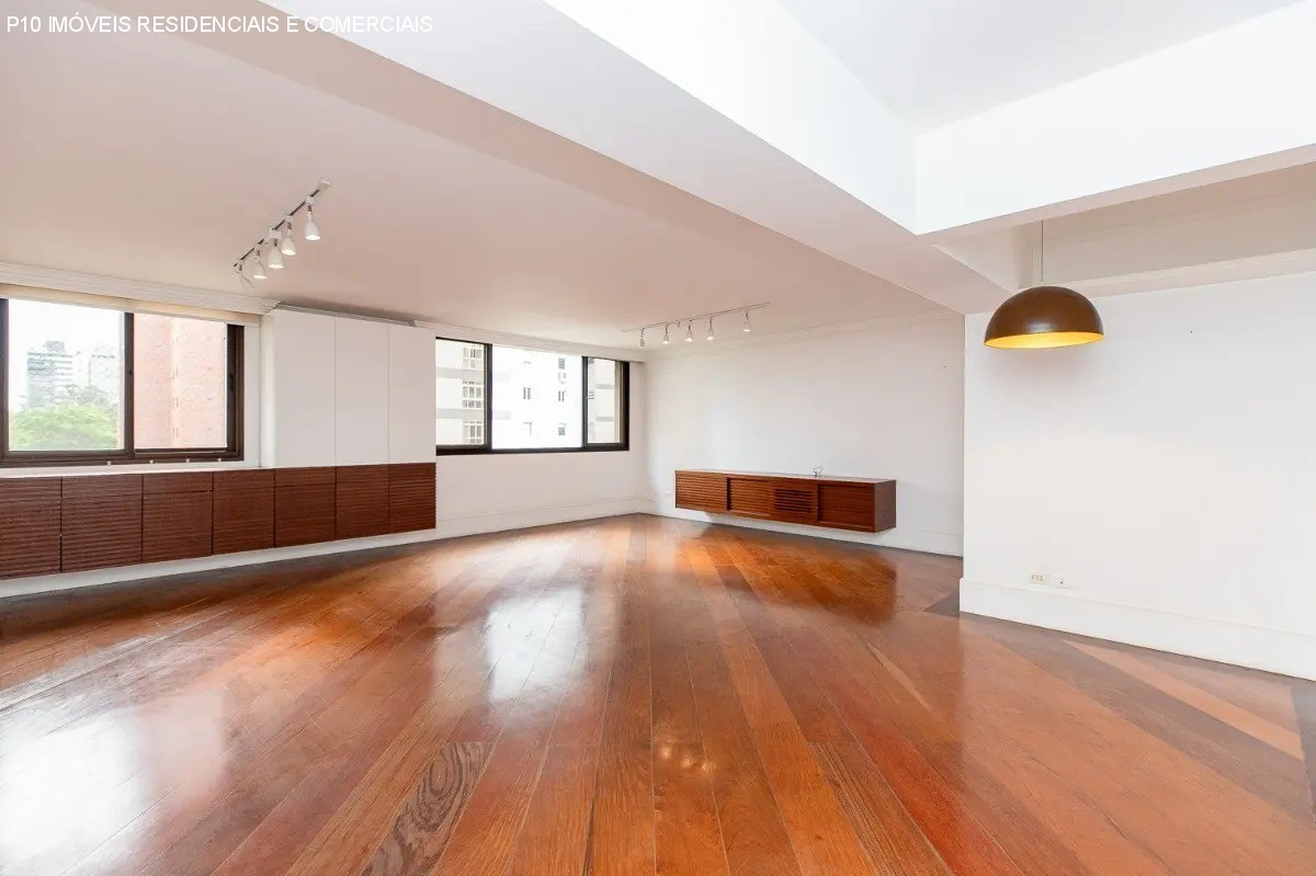 Apartamento à venda com 3 quartos, 144m² - Foto 1