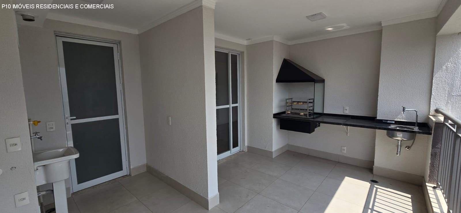 Apartamento à venda com 2 quartos, 84m² - Foto 2