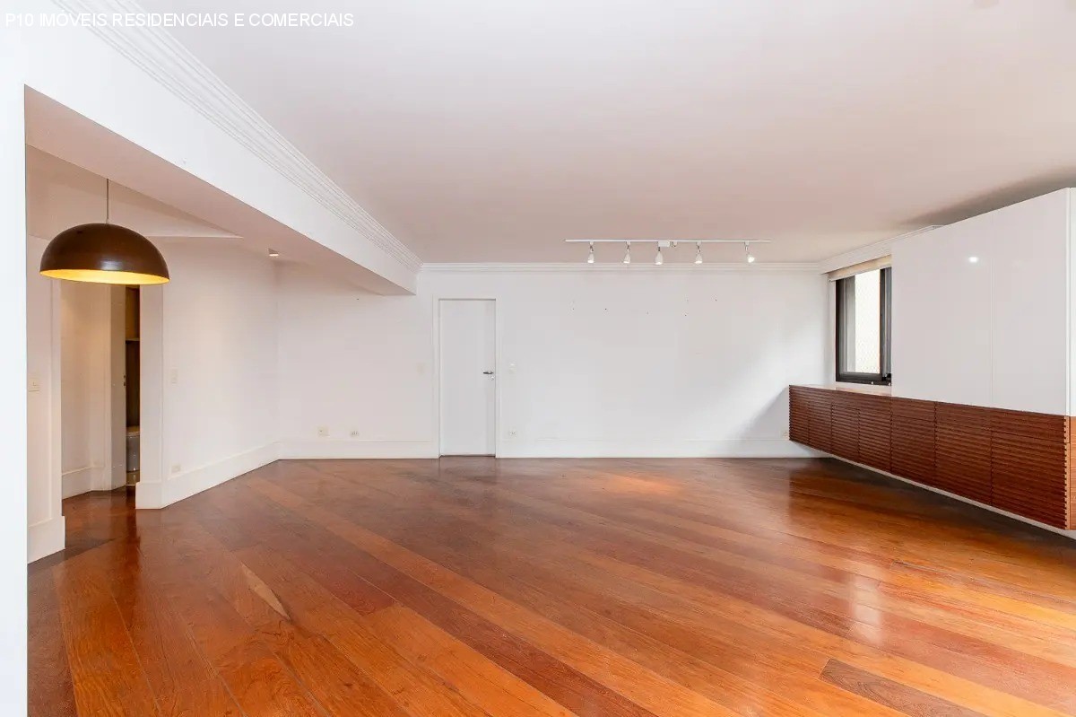 Apartamento à venda com 3 quartos, 144m² - Foto 2