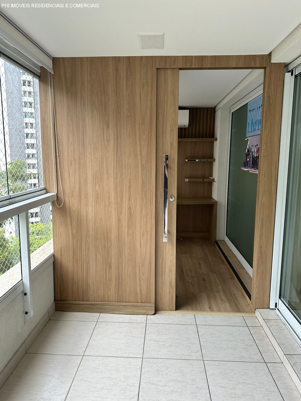 Apartamento à venda com 3 quartos, 211m² - Foto 3