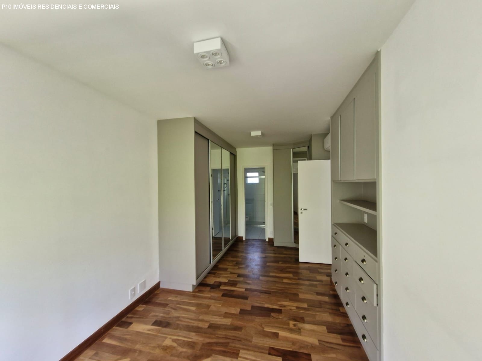 Apartamento à venda com 3 quartos, 132m² - Foto 8