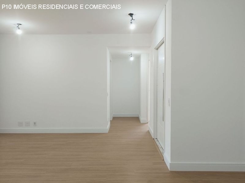 Apartamento à venda com 3 quartos, 160m² - Foto 3