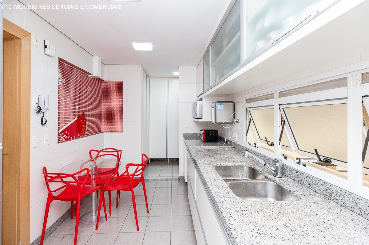 Apartamento à venda com 3 quartos, 137m² - Foto 23