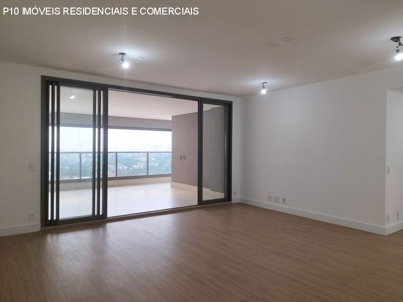 Apartamento à venda com 3 quartos, 160m² - Foto 2