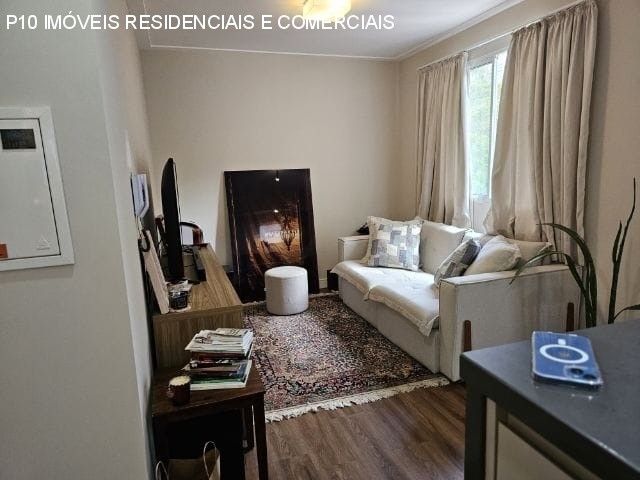 Apartamento à venda com 2 quartos, 72m² - Foto 4