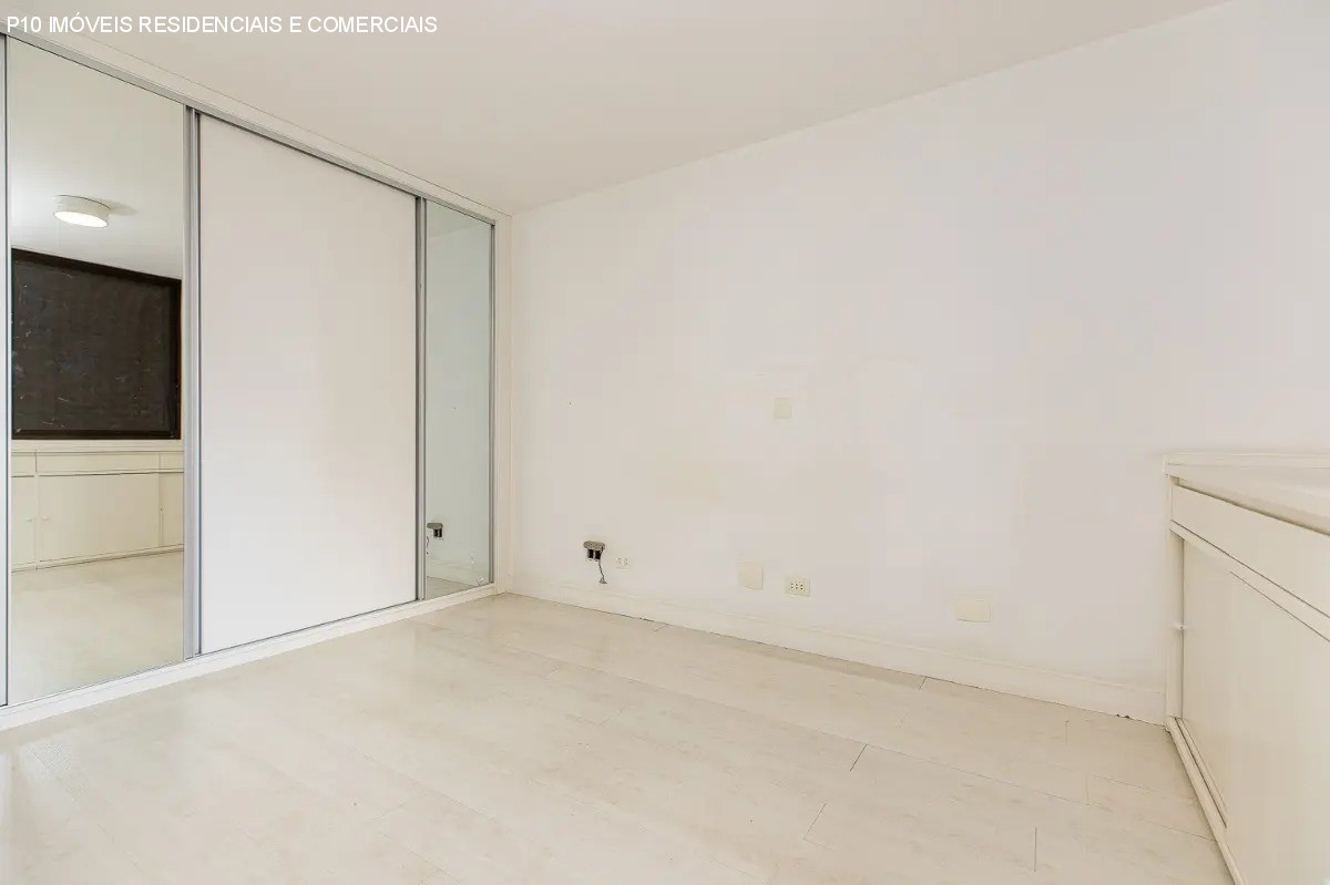 Apartamento à venda com 3 quartos, 144m² - Foto 15